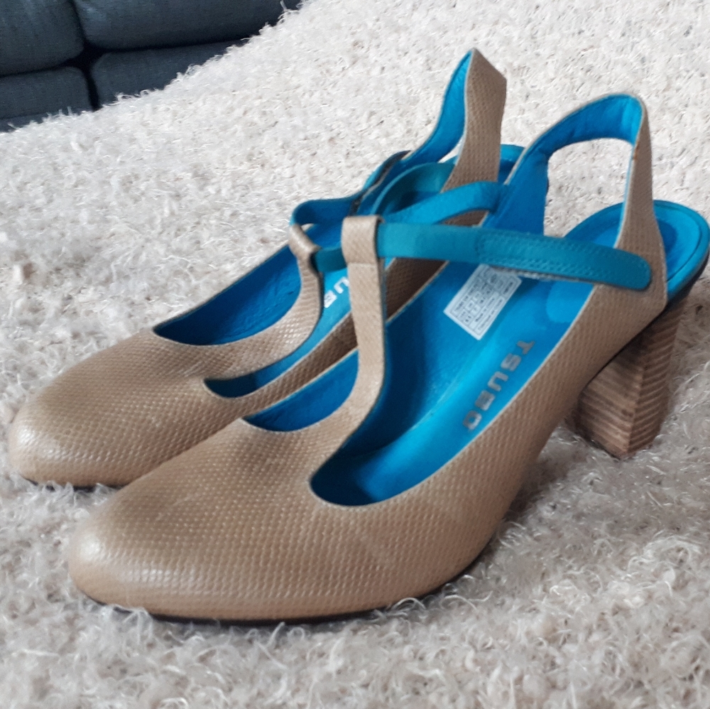 New Tsubo beige heels size 8.5